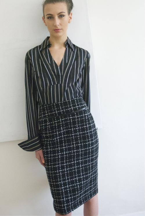 EMRECCO  - Black  - Size 12  - Skirt  - Wool - Knee Length - Pencil -Work -GLAM shop - Vintage - 002GSV Image