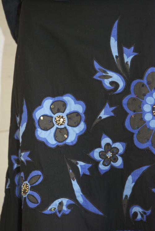 003GSV-FREE-John Rocha -Black A Line Skirt -Electric Blue- 3d flower  Image