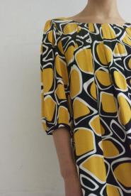Olli Dress size 12 - Yellow Black and White - Retro Design - GLAM shop Vintage  001GSV Image