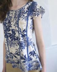 John Rocha - Size 12  - Top - White  - Blues Flower pattern - long length - GLAM shop Vintage - Work Collection  - 016GSV Image